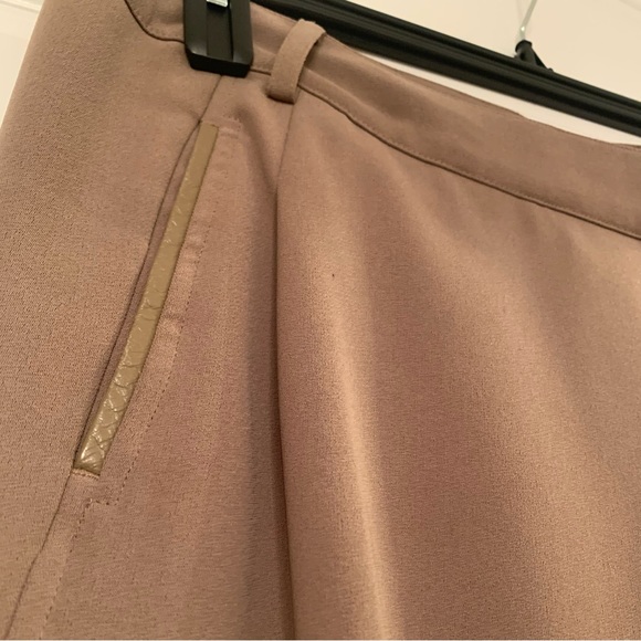 Vince Crossover Cropped Trousers with Leather Trim - Size 8 - EUC! - Picture 5 of 6